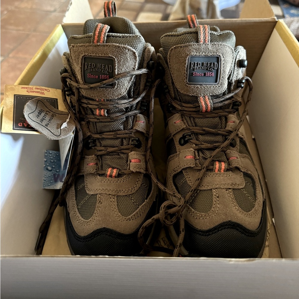 NWT REDHEAD Women’s Caliber Waterproof Hiking Boots 🥾